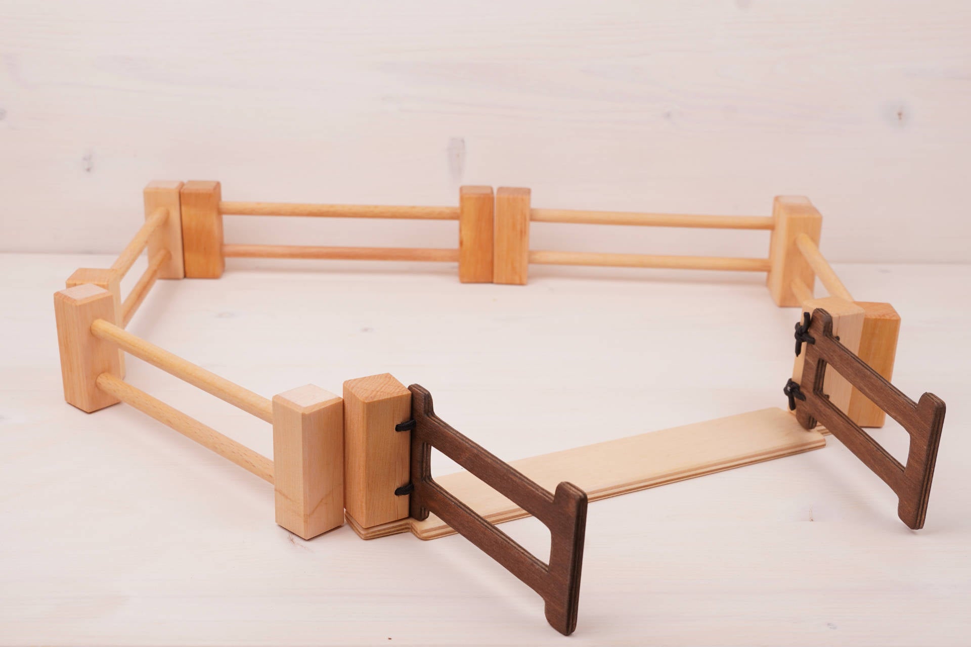 Set Garten-Tor mit Zäunen groß