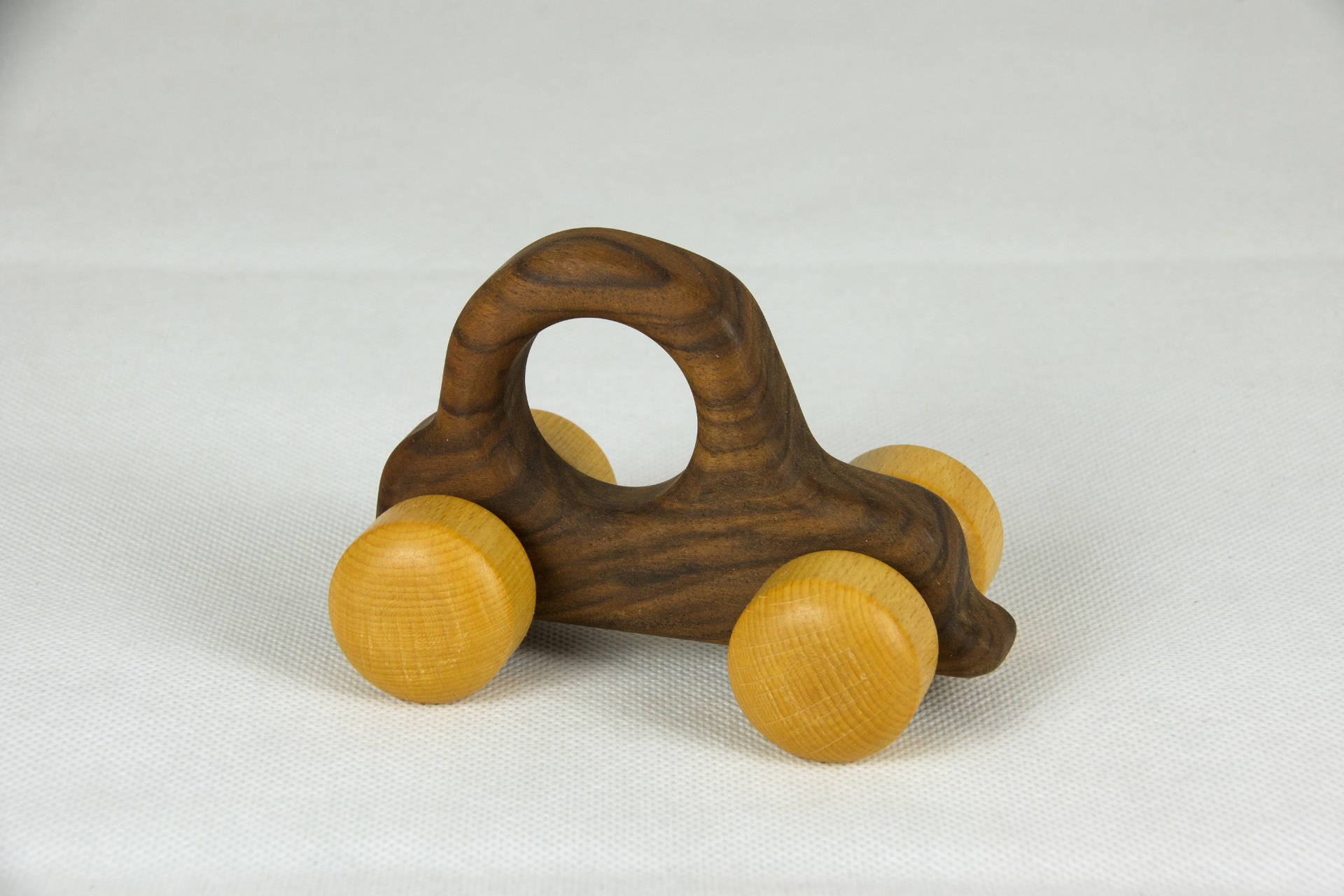 Auto zum Schieben Walnuss