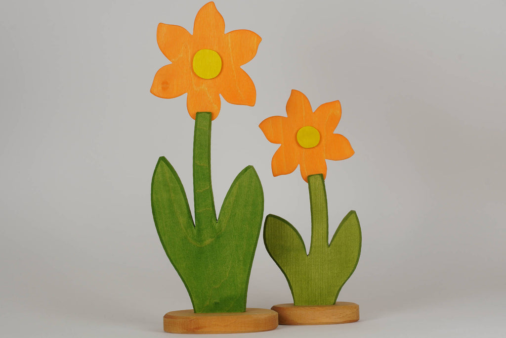 Blume groß orange