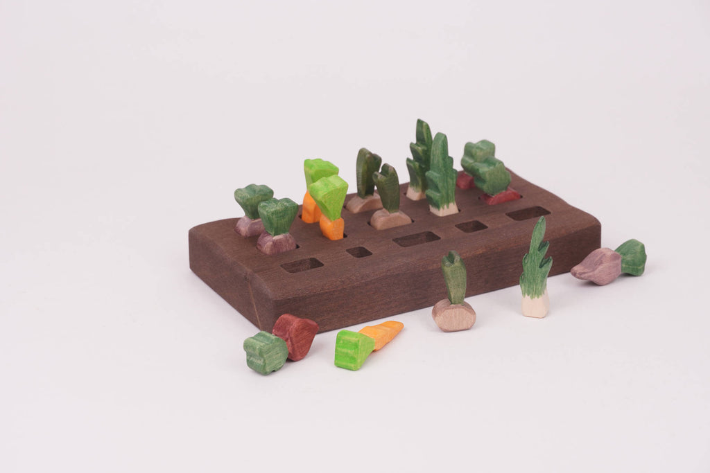 Gartenbeet für Gemüse dunkelbraun