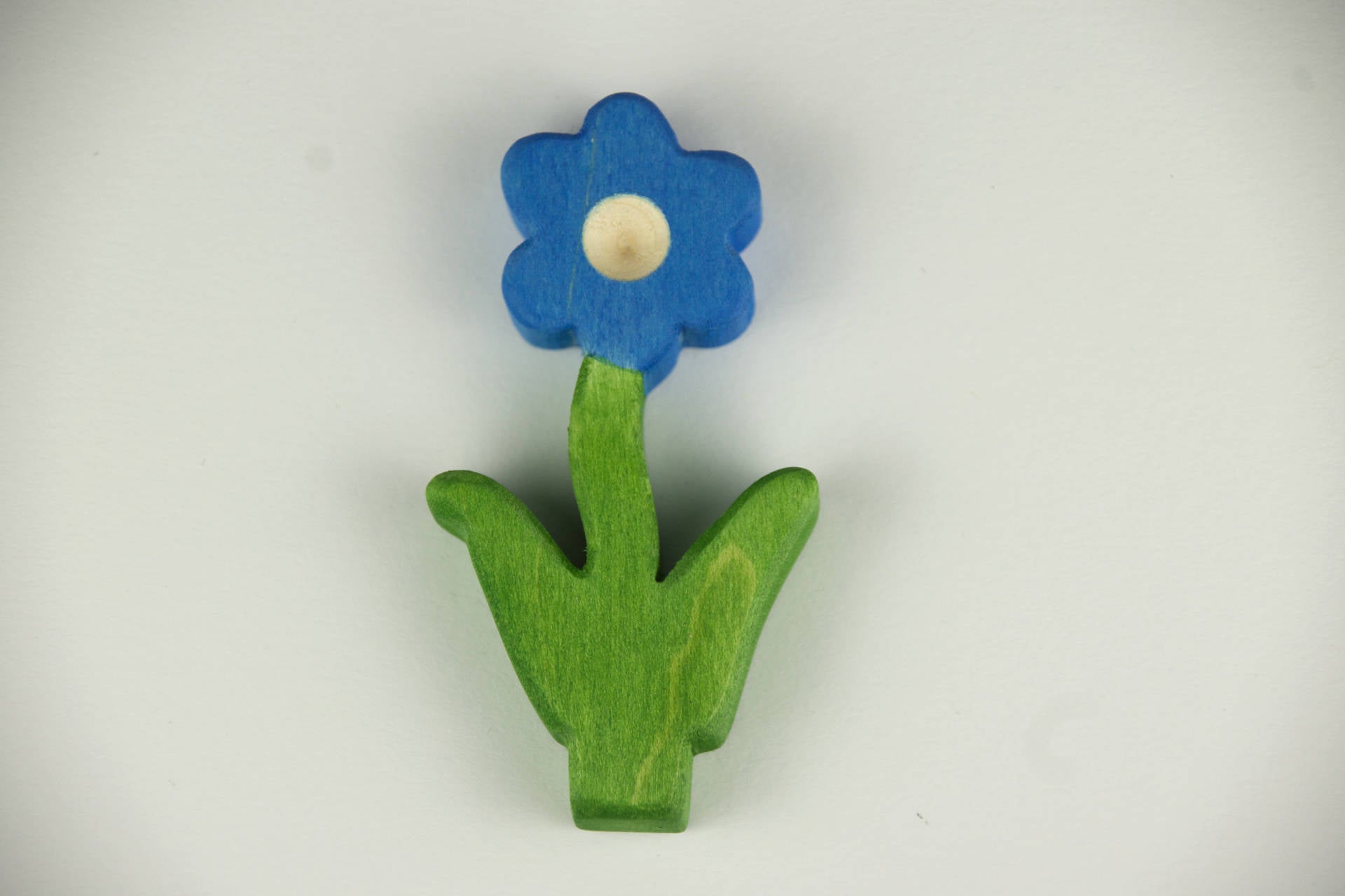 Stecker Blume blau