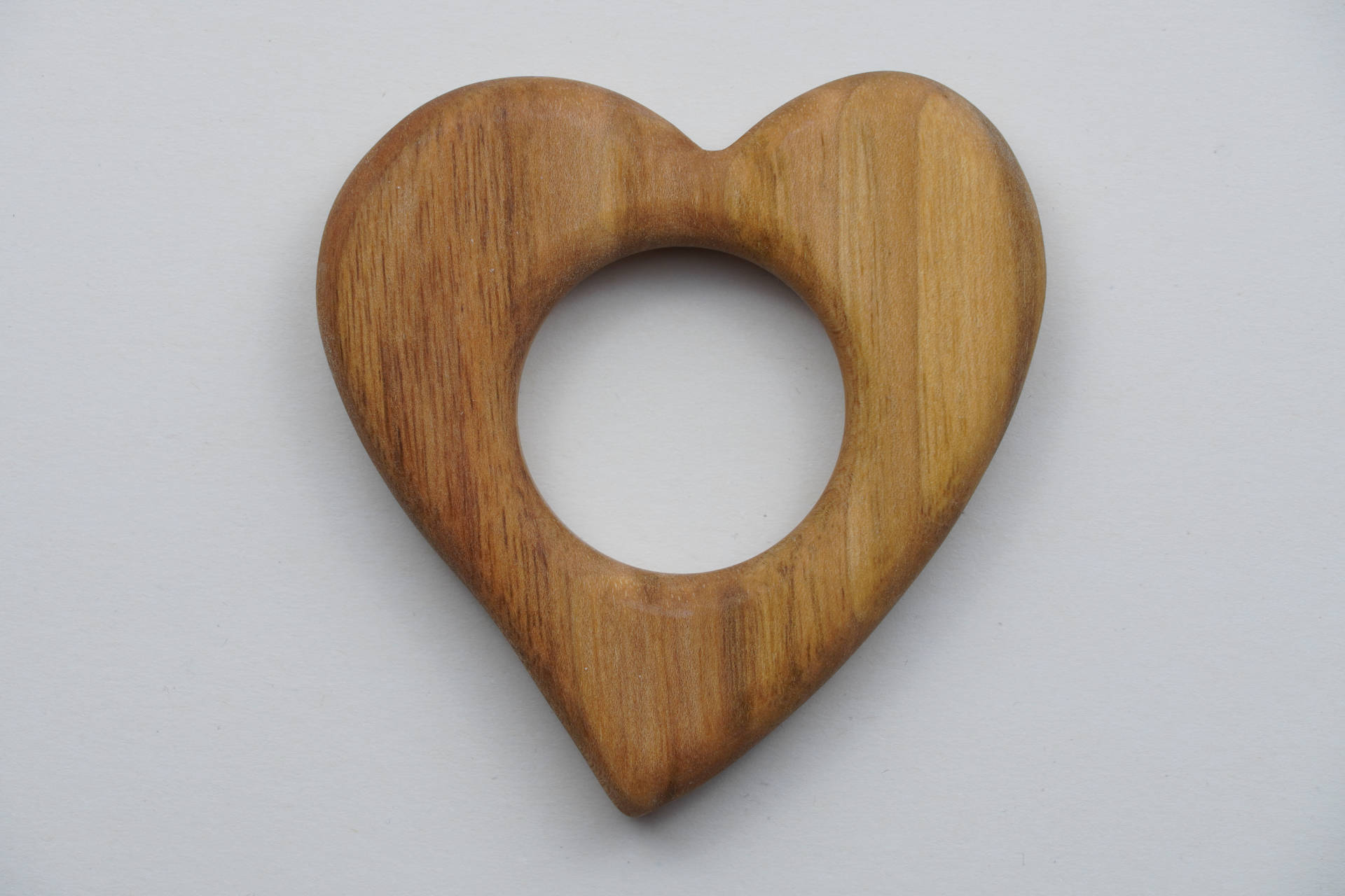 Greifring Herz Nussbaum