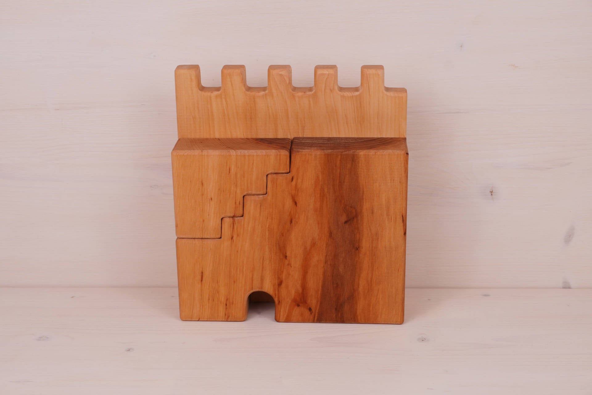 Mauer mit Treppe 20x22x6cm links