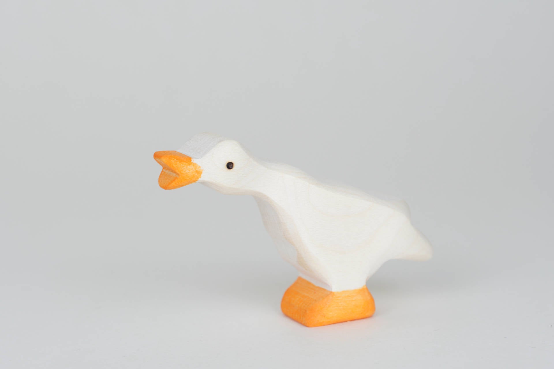 Gans groß weiß schreiend