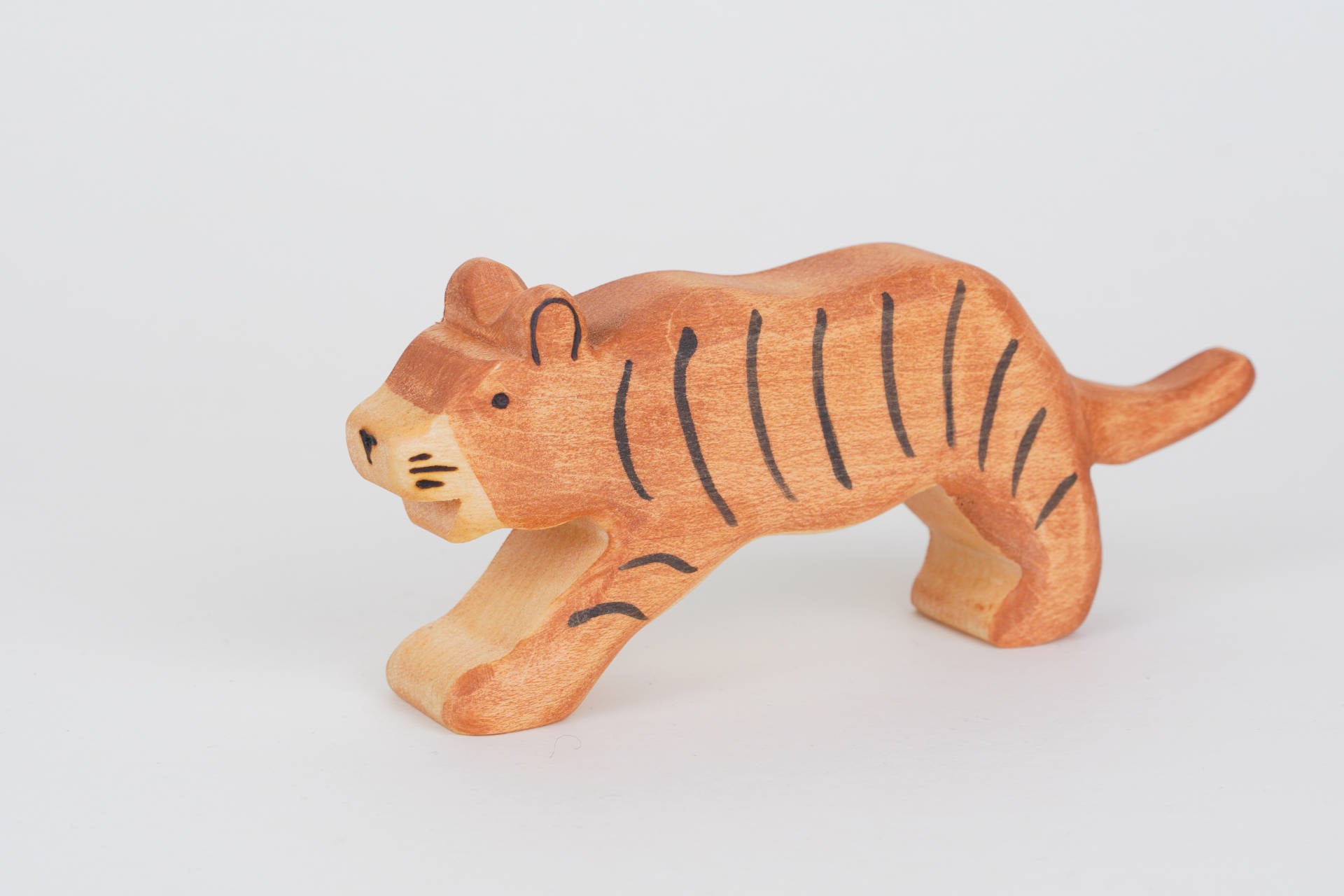 Tiger groß springend