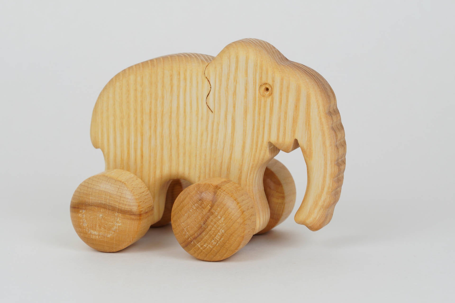 Rolltier Elefant in Esche