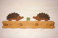 Garderobe 2 Igel und Gras 4 Haken