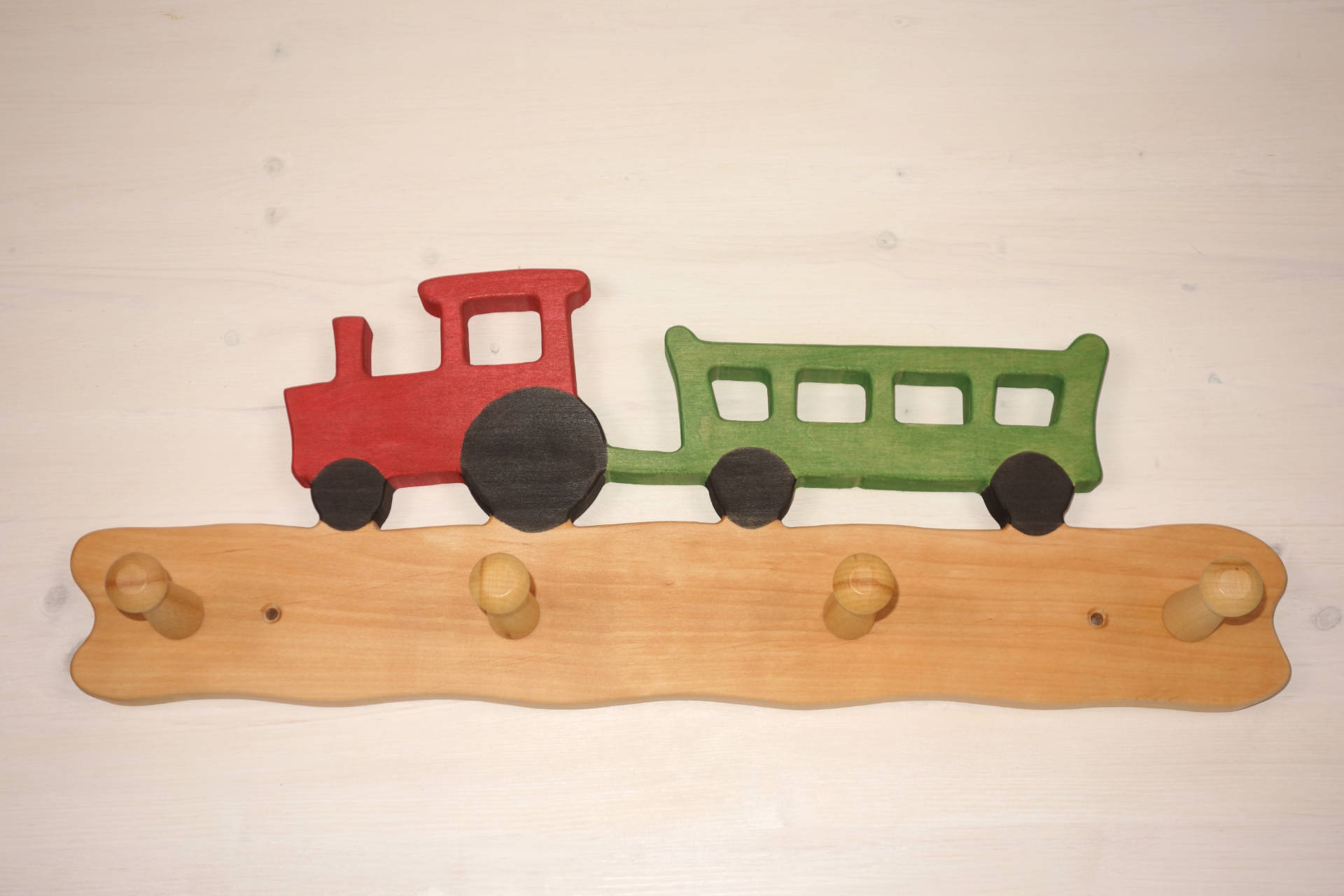 Garderobe Traktor mit Anhänger 4 Haken
