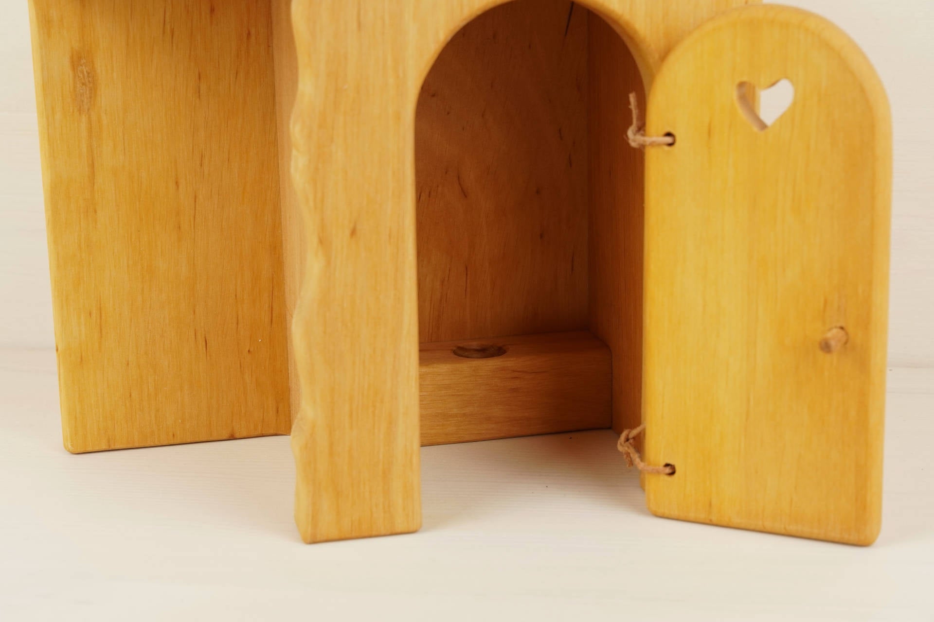 WC-Haus 32 cm hoch 20x12 cm