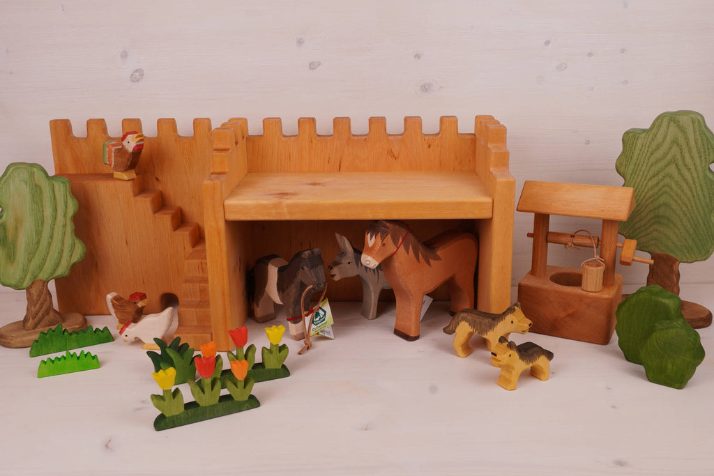 Pferdestall Höhe 22 cm 30x16 cm