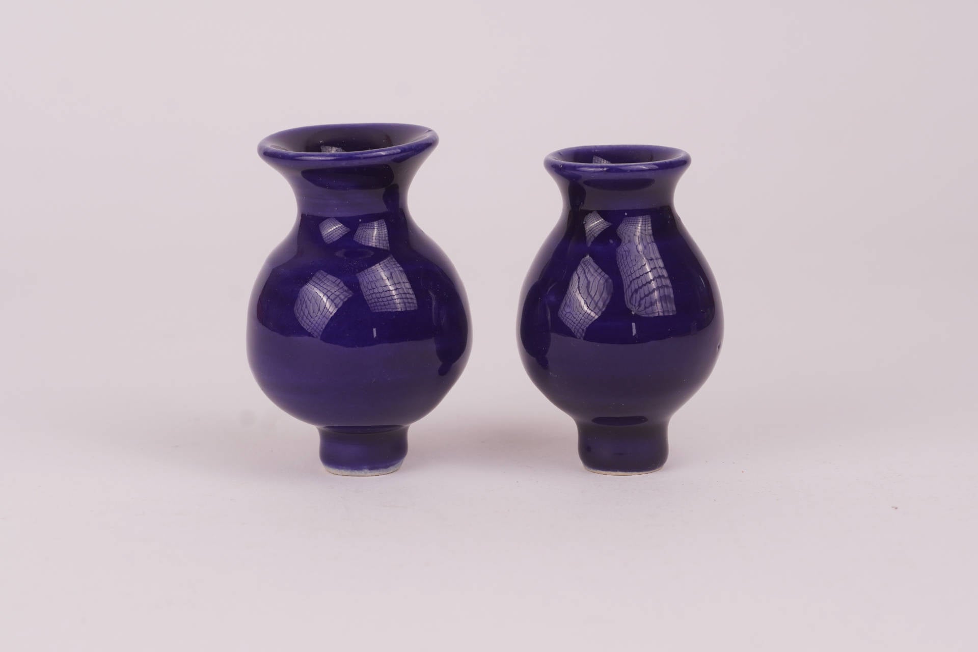 Stecker Keramik-Vase dunkelblau