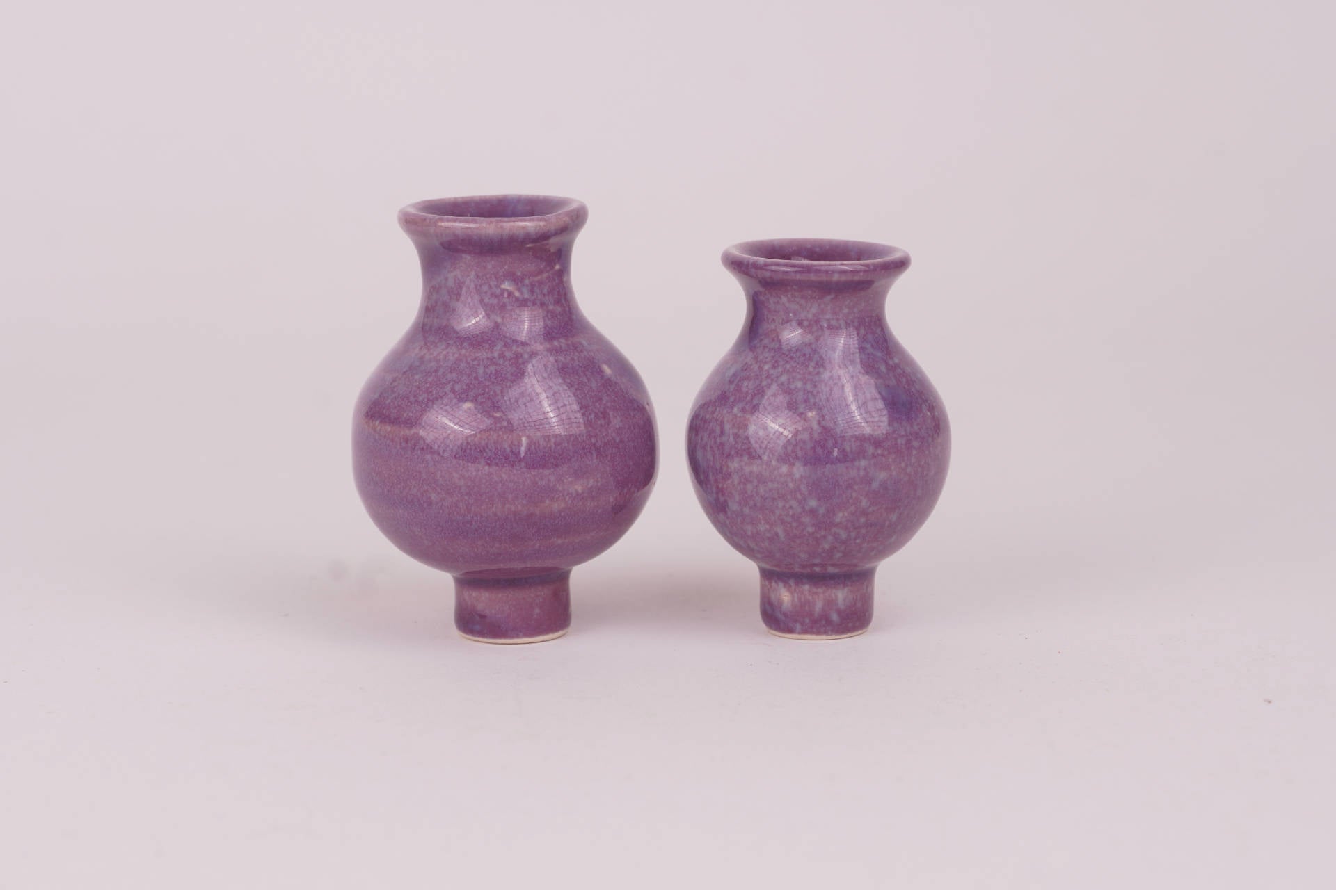 Stecker Keramik-Vase lila