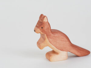 Holzfigur Kaenguru klein