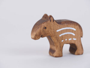 Holzfigur Tapir klein