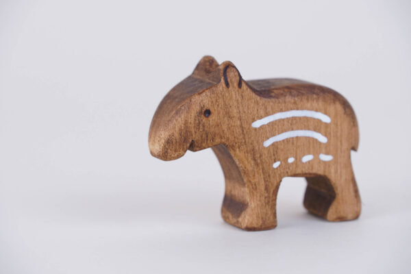 Holzfigur Tapir klein