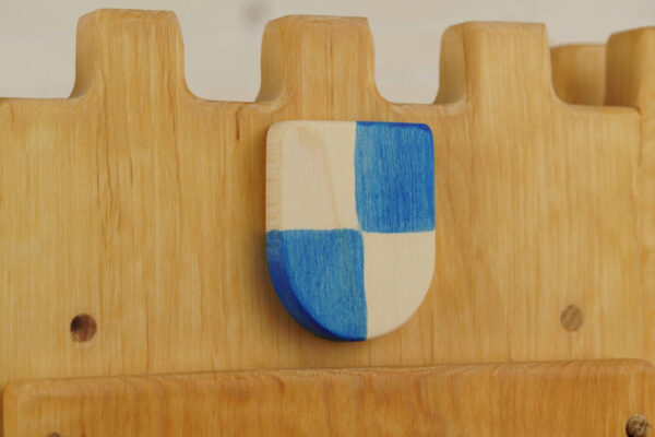 Ritterburg Holz Details Wappen