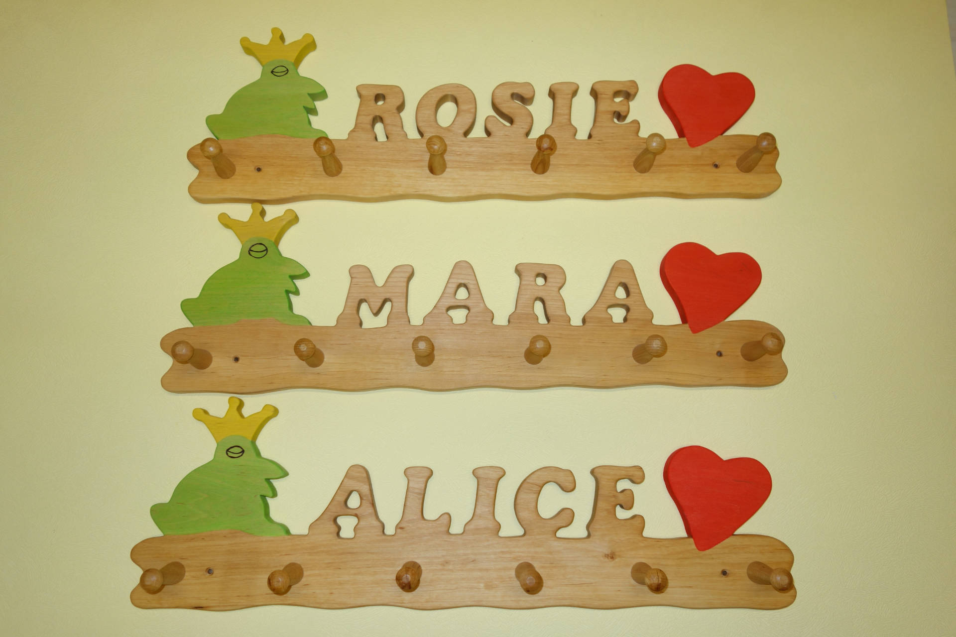 Garderobe Froschkönig und Herz Rosie, Mara und Alice