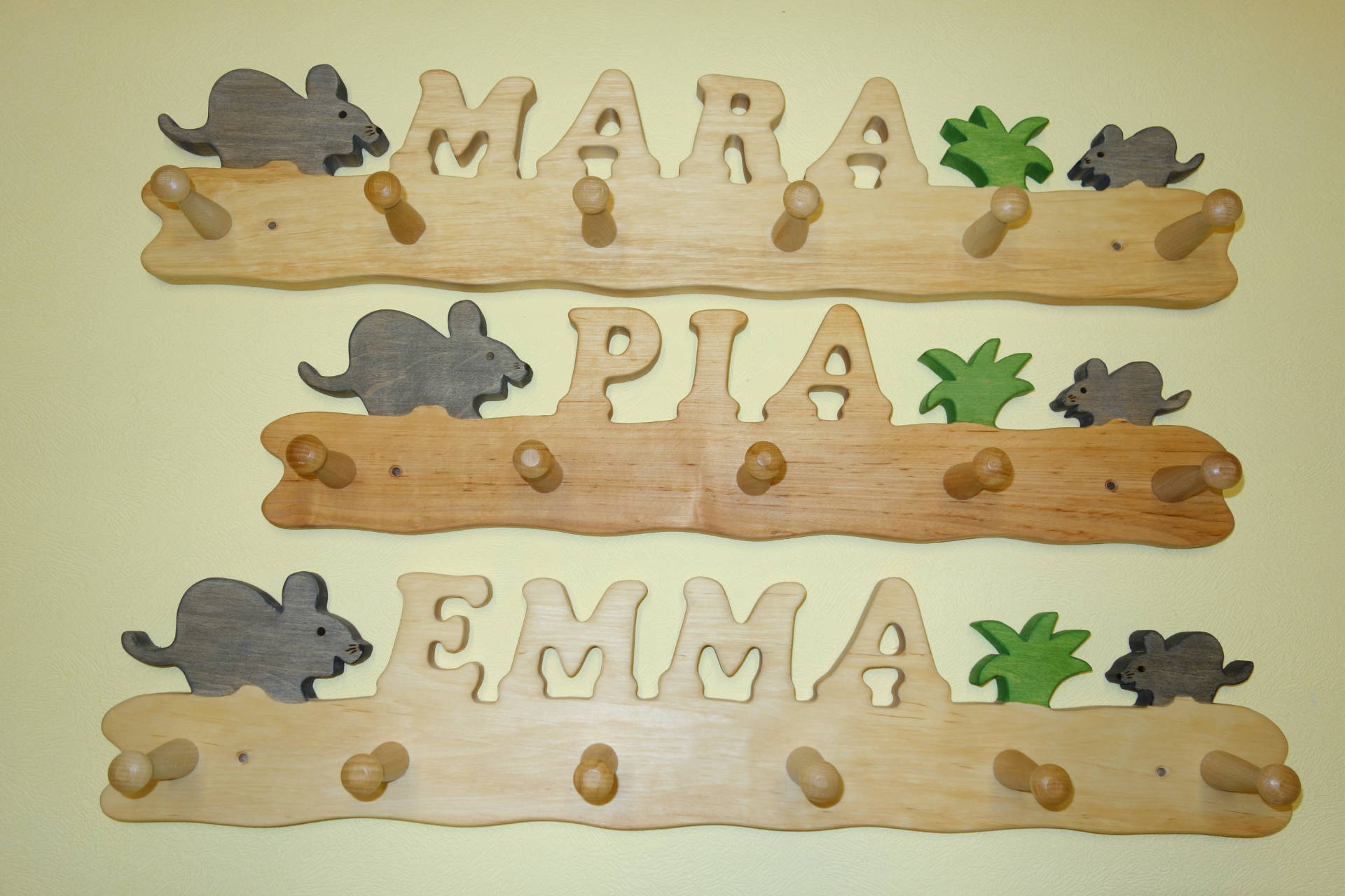 Garderobe Maus mit Emma, Pia und Mara