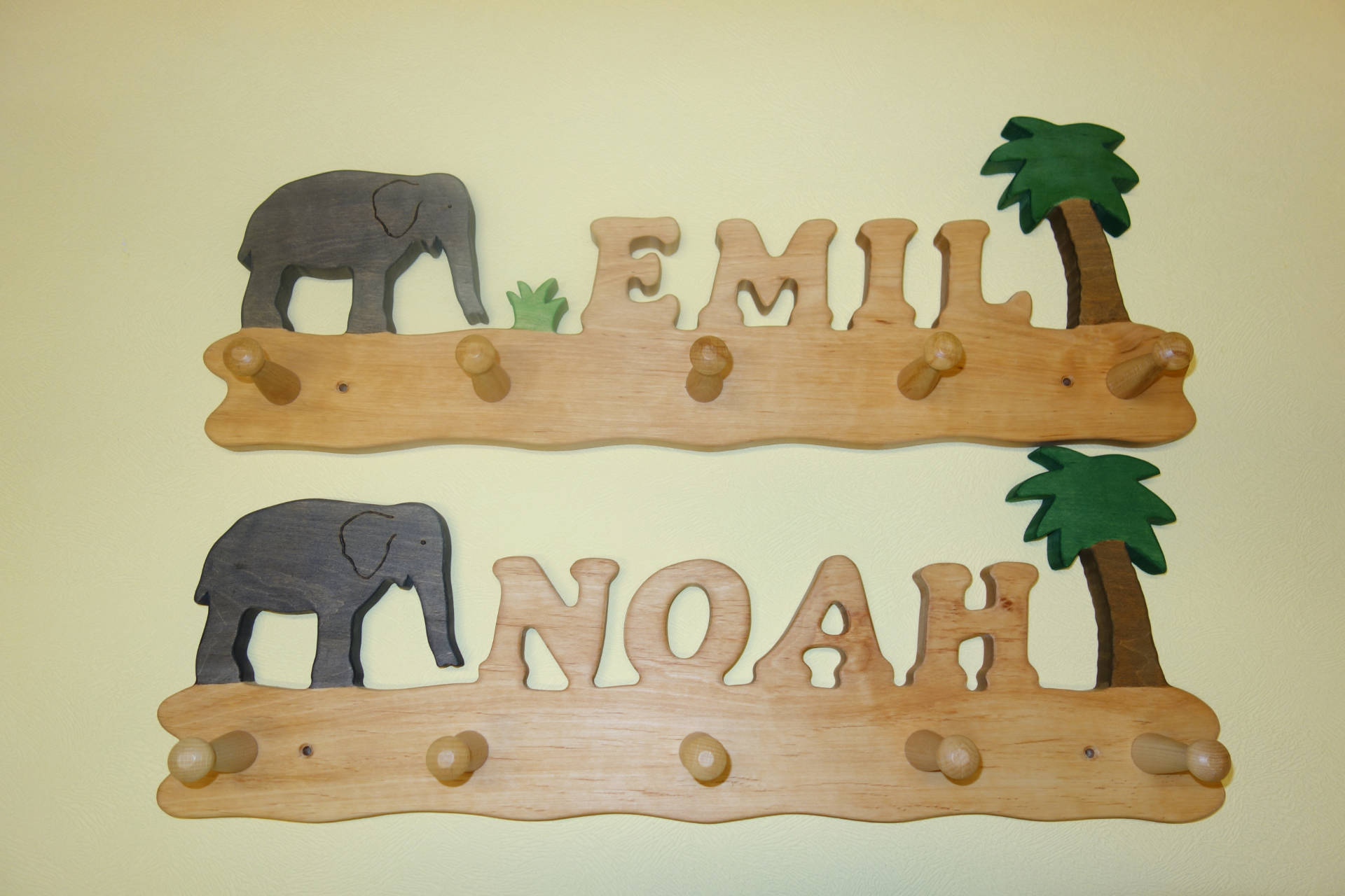 Kindergarderobe Elefant mit Palme Emil und Noah