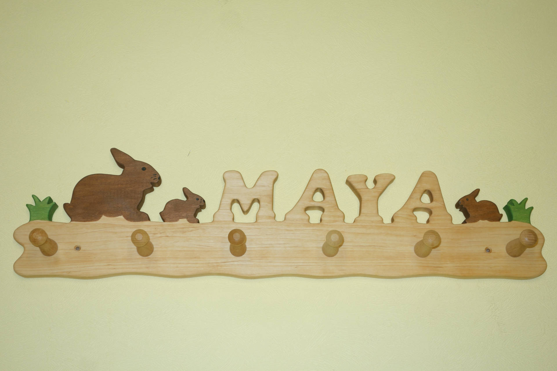 Kindergarderobe Hasen mit Name Maya