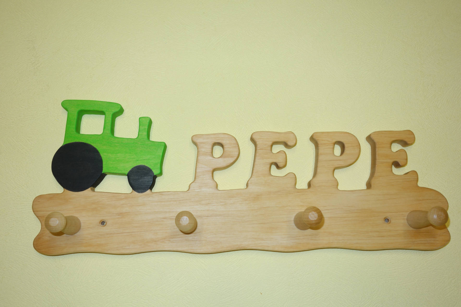 Kindergarderobe mit Name Pepe Traktor grün