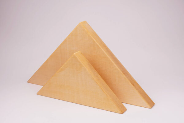 Holz Pyramiden