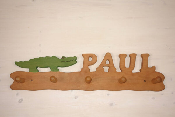 Kindergarderobe mit Name Paul und Krokodil 60